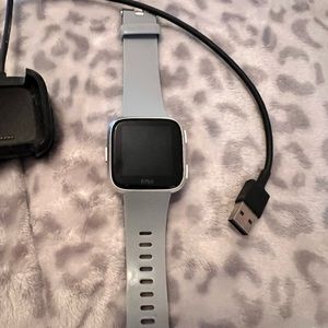 Fitbit. Versa fb 504